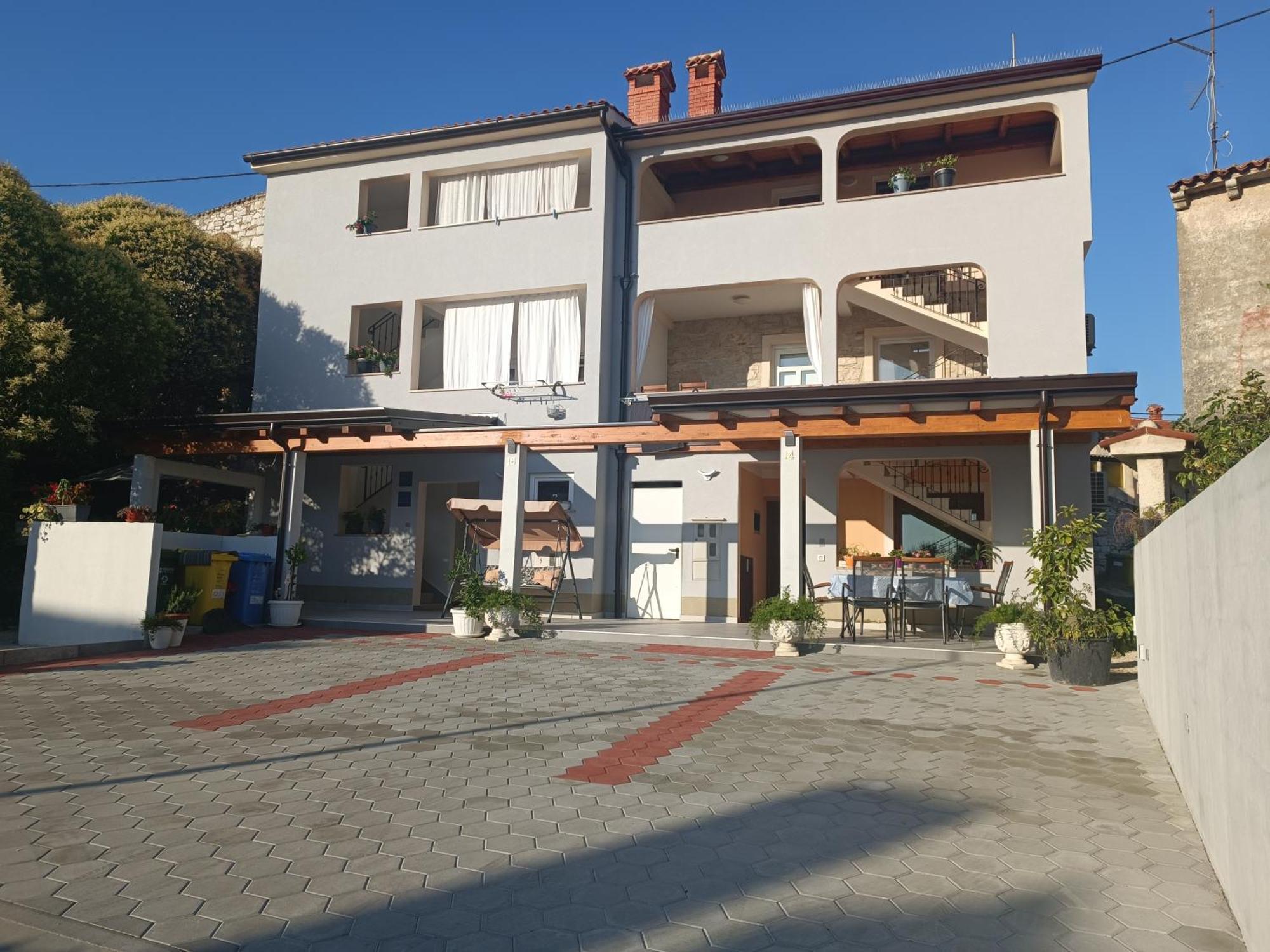 App Roko Apartment Пореч Екстериор снимка